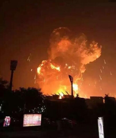 天津濱海新區一碼頭深夜突發爆炸 已致17人遇難